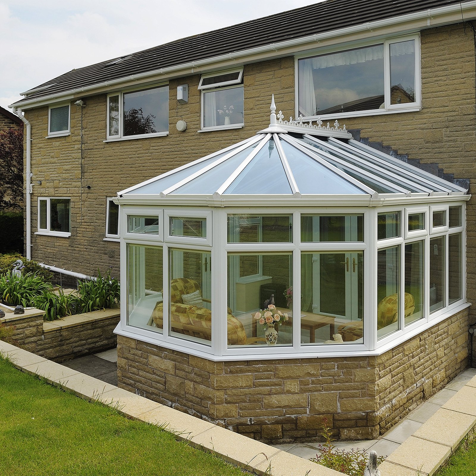 Ultraframe Conservatory Guttering – All You Need to Know